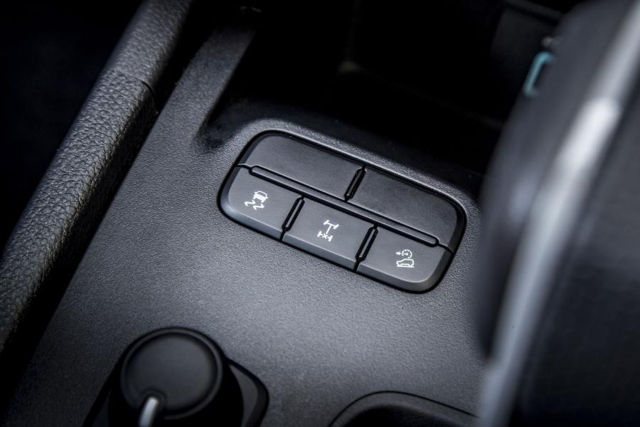 Детали интерьера Ford Ranger Raptor 2018 года  (EU) (фото 116 из 144)
